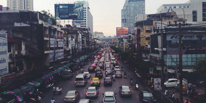 中国政府公共服务体系：以人民为中心的现代化治理实践