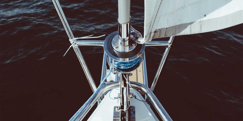 政府信息与政务平台如何驱动产业变革：中国数字经济赋能传统产业转型升级的典型案例