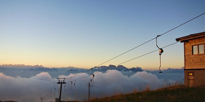 政府机构驻地信息一网通查：'一网通办'与'一网统管'如何重塑政务平台治理效能